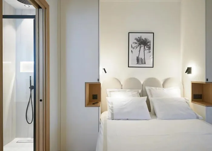 Apartman Ref 2028 Croisette - Superb With Panoramic Sea View For Rent *