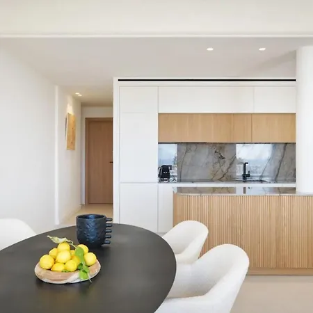 アパート Ref 2028 Croisette - Superb With Panoramic Sea View For Rent *