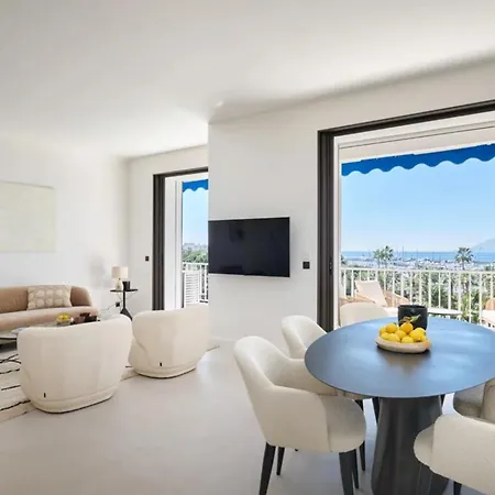 Ref 2028 Croisette - Superb With Panoramic Sea View For Rent * Cannes